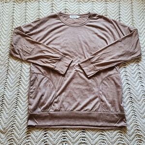 Womens Yiqiaohui Long-Sleeve Crewneck Brown Tan Light Weight Shirt Size XXL